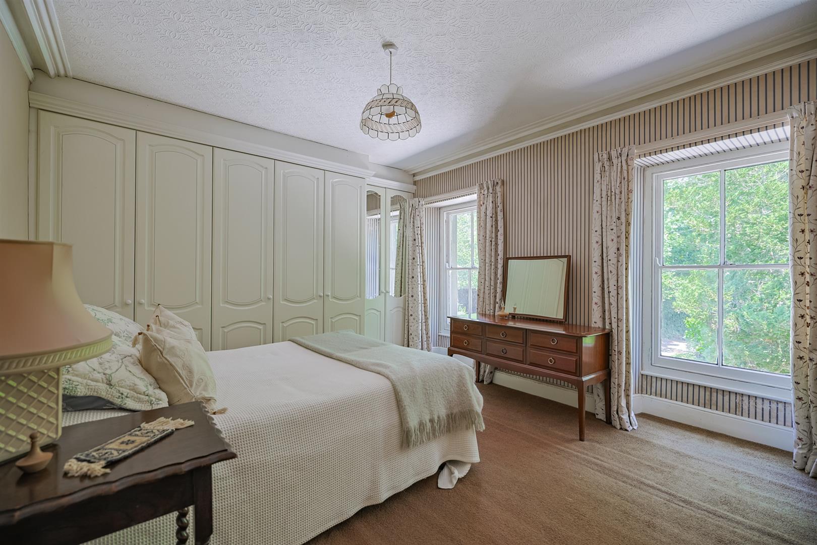 Avondale House, Llys Tawel, Ystradgynlais, Swansea, SA9 1BL